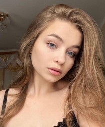 Фото проститутки Юля №4 в городе Томск